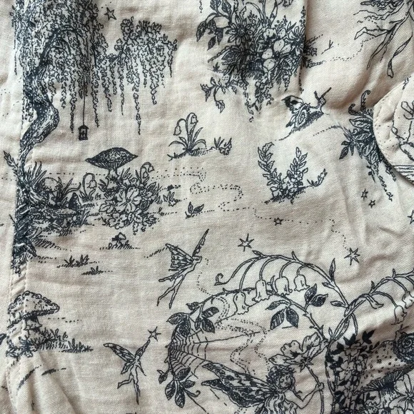 Disturbia Maypole Paperbag High Waist Shorts - Picture 5 of 6